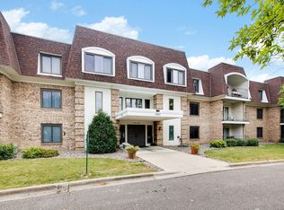 1450 Bidwell St APT 312, West Saint Paul, MN 55118