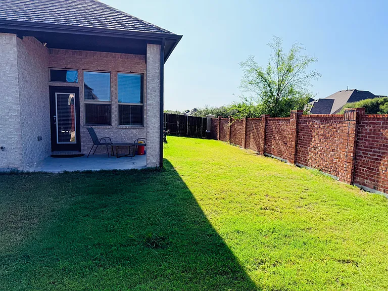 3701 Hudson Way — Photo 4