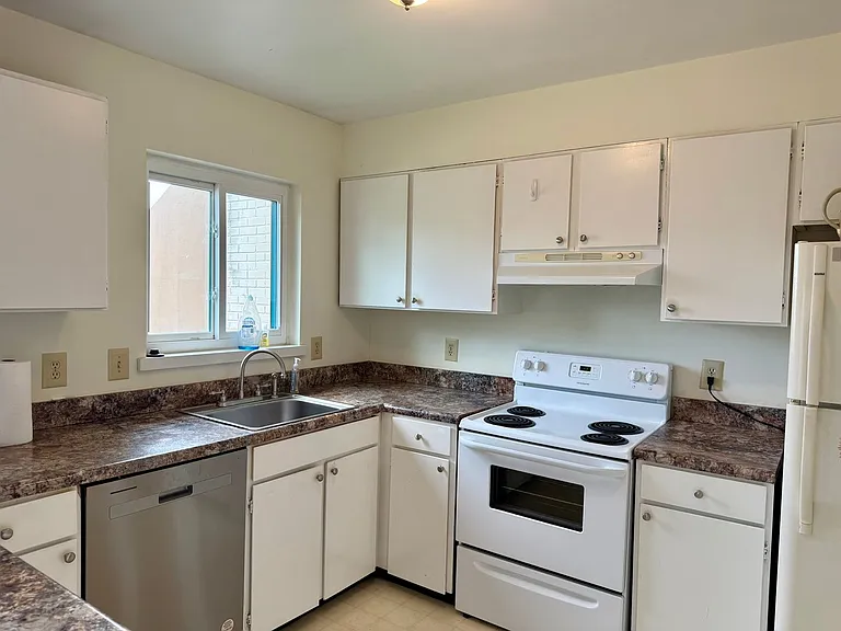 319 Harvest Dr — Photo 10