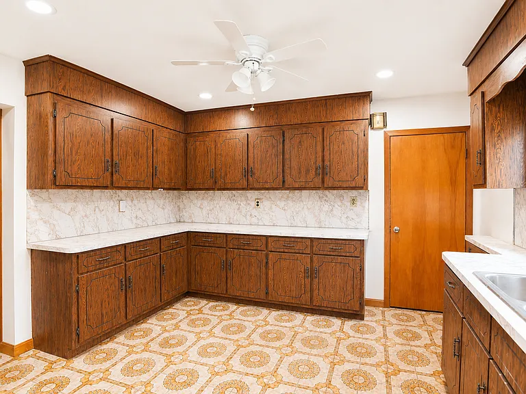 53 Sycamore St #1 — Photo 6