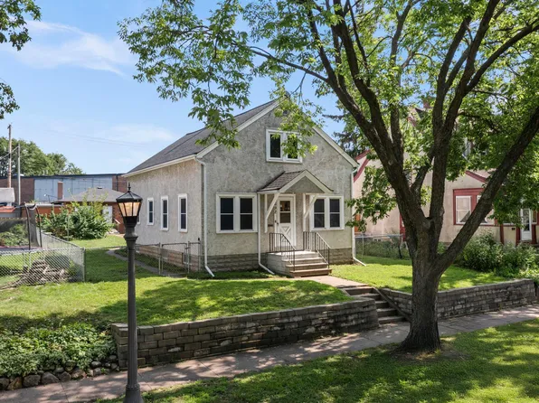 1692 Race St, Saint Paul, MN 55116