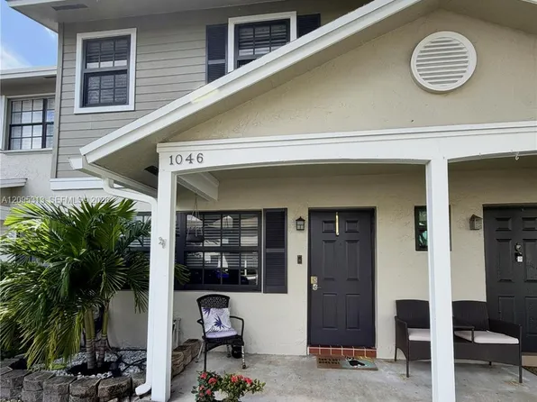 1046 NW 107th Ave, Pembroke Pines, FL 33026
