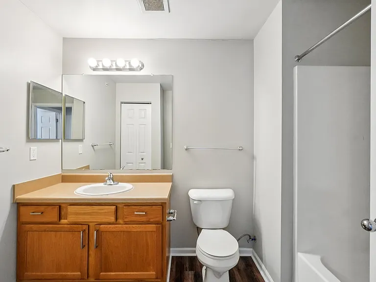 Abbey Ridge Apartment Homes — Photo 87