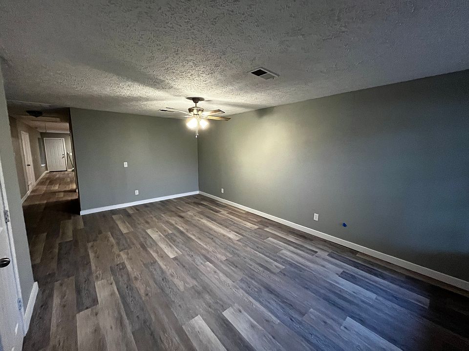 1st image of 3038 Medina St