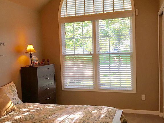 4th image of 25272 Ramblehurst Dr