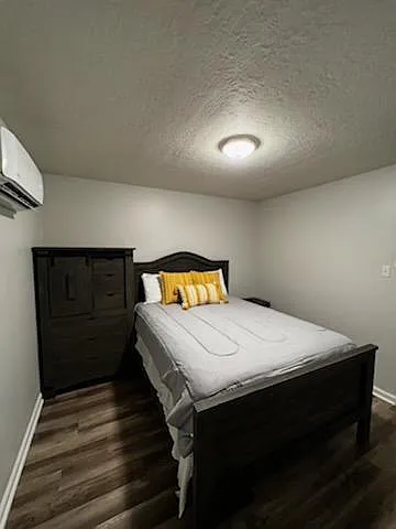 1050 Scott St #6 — Photo 6