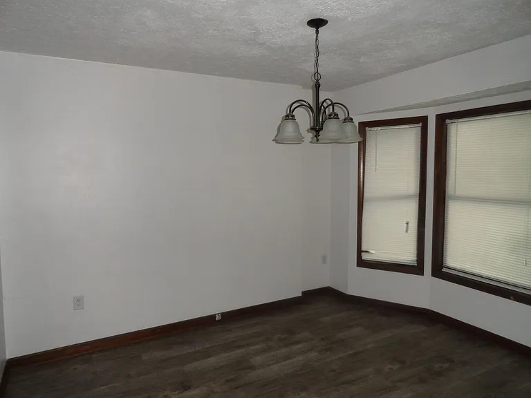 495 Stiles Pl — Photo 9
