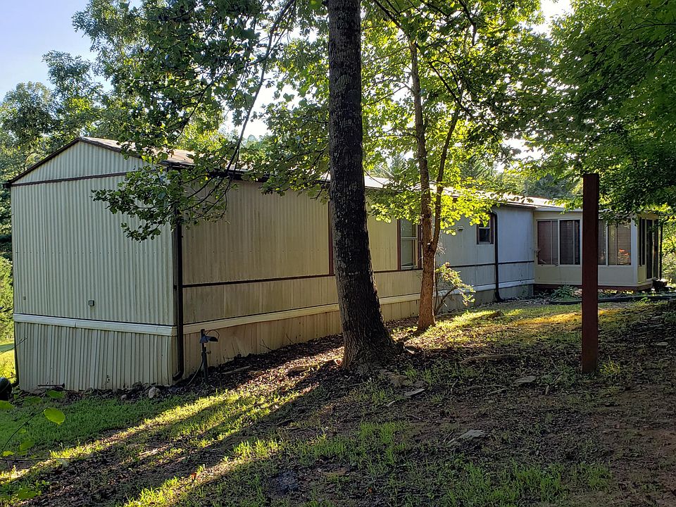 1st image of 180 Robertson Ln