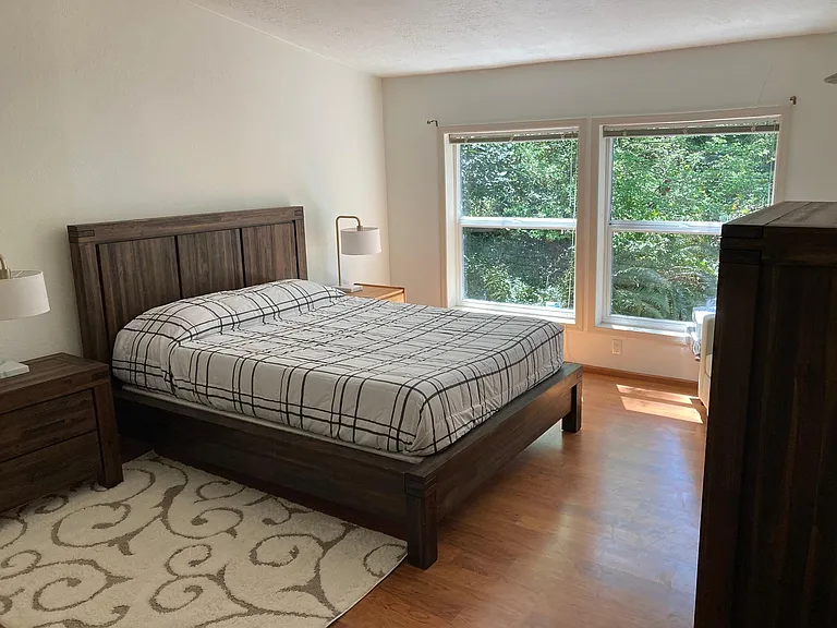 2040 S Shasta Loop — Photo 13