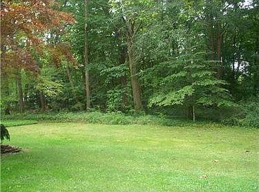 4th image of 2760 Woodhill Dr