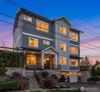 8004 Burke Avenue N, Seattle, WA, 98103