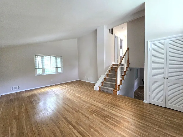5115 Bangor Dr — Photo 5