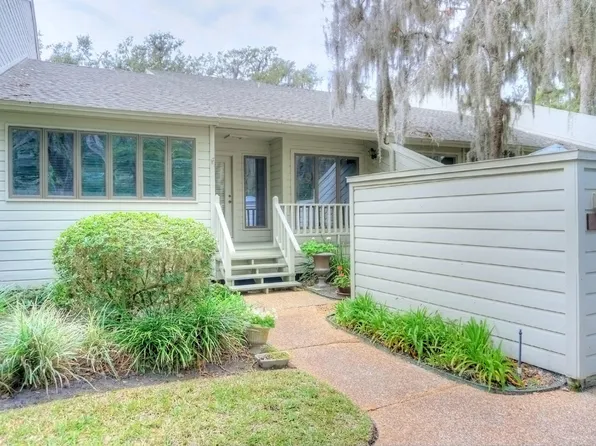 3431 Sea Marsh Rd, Fernandina Beach, FL 32034