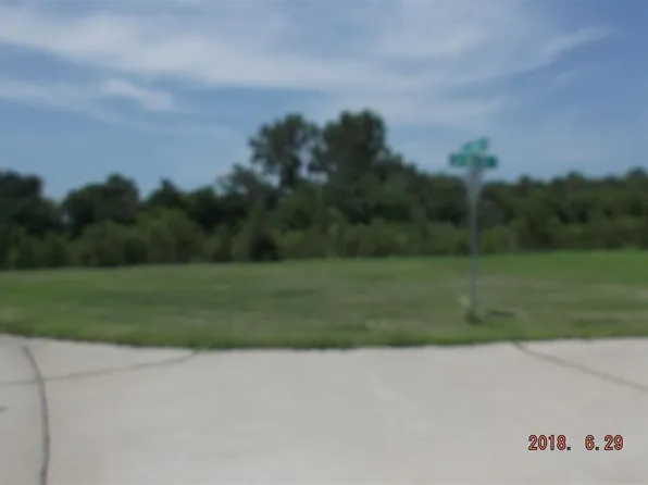 3504 Cardinal Crossing Blvd, Granite City, IL 62040