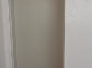 8 Weldon Ln, Commack, NY 11725