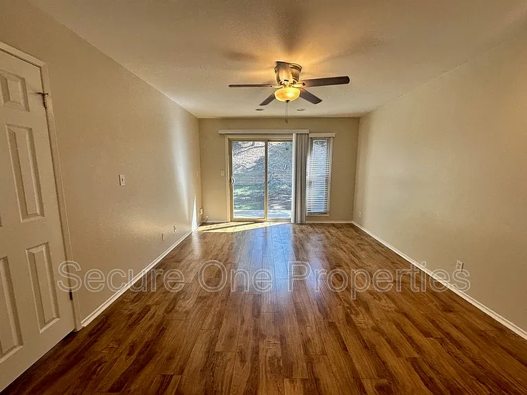 29362 Hillrise Dr — Photo 13