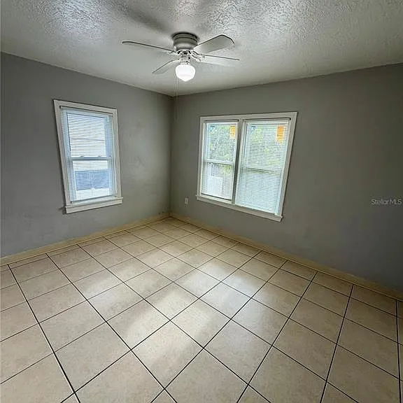 827 Paris Ave S #A — Photo 5