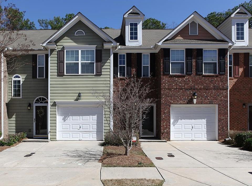 2nd image of 1814 N Umberland Way SE