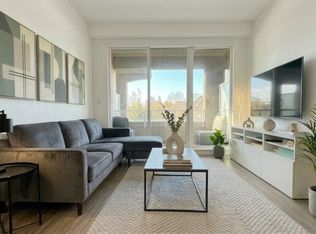 7133 14th Ave #322, Burnaby, BC