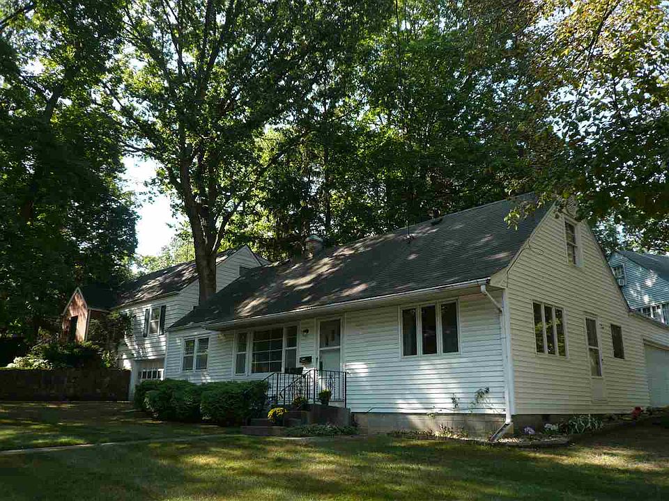 1st image of 1345 Brownwood Dr