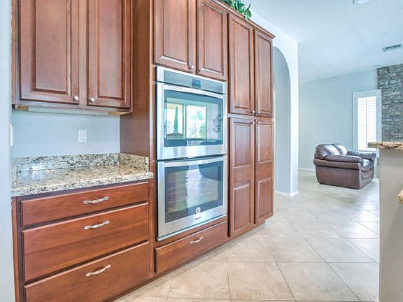 4th image of 2385 E Grand Canyon Dr