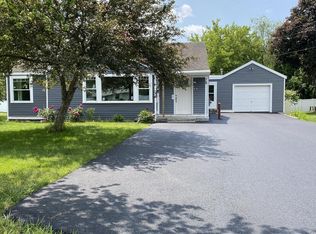 78 Mendon St, Bellingham, MA 02019