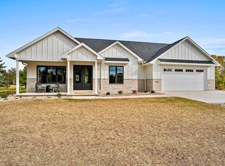 1863 Ledgeview Rd, De Pere, WI 54115