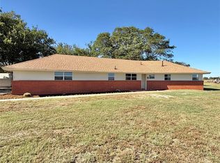 20403 E 1567th Rd, Altus, OK 73521