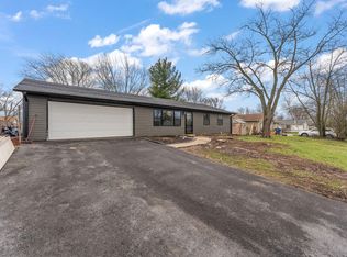 611 Old Forge Rd, Valparaiso, IN