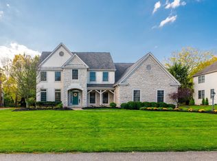 6538 Spinnaker Dr, Lewis Center, OH 43035