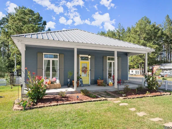 33189 Mangum Chapel Rd, Walker, LA 70785
