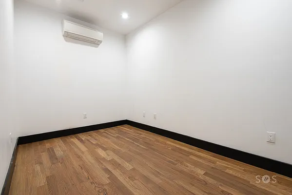 Rented by Brick&Mortar | media 20