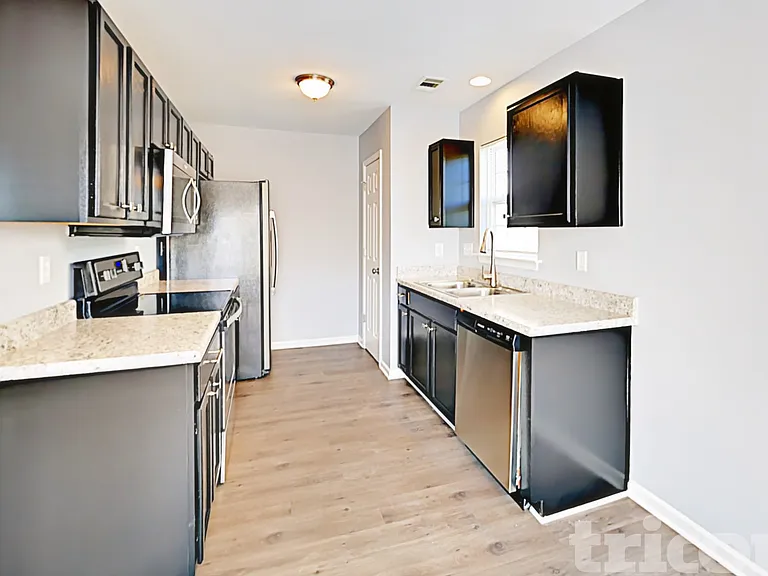 213 Nellie Yale Pl — Photo 4