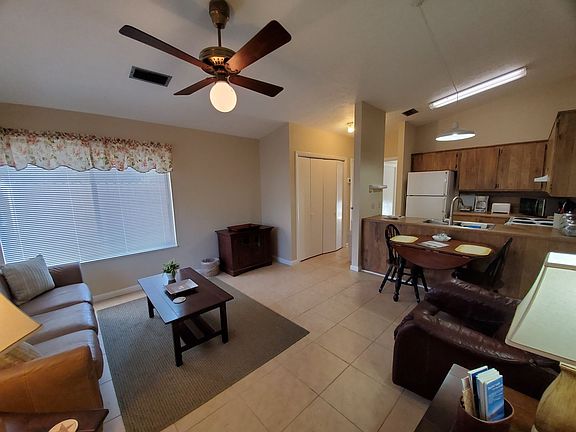 4th image of 5807 Sunset Ave #A