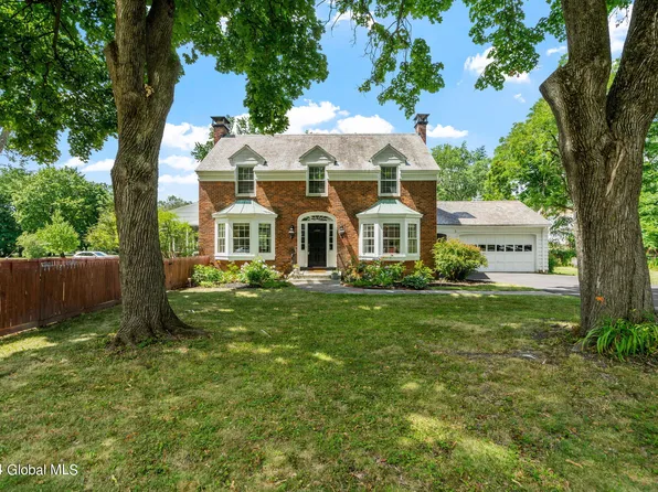 1528 Dorwaldt Boulevard, Niskayuna, NY 12309