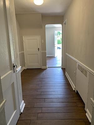 5th image of 3904 Cutshaw Ave APT 1