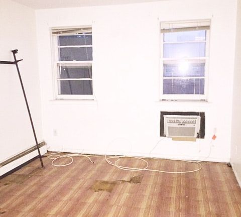 4th image of 8667 26th Ave #3