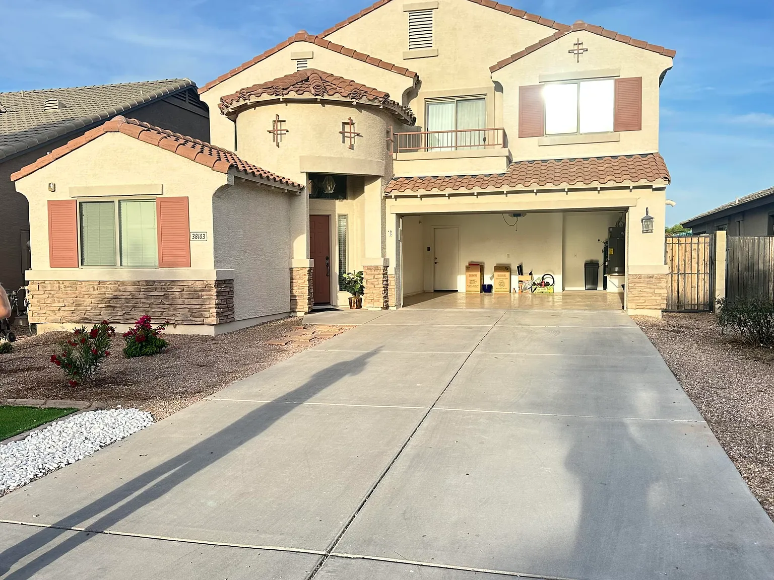 5 bed, 3.0 bath, 2655 sqft, $2,600 — Photo 2