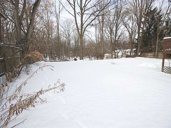 4th image of 5901 Sturgeon Ave