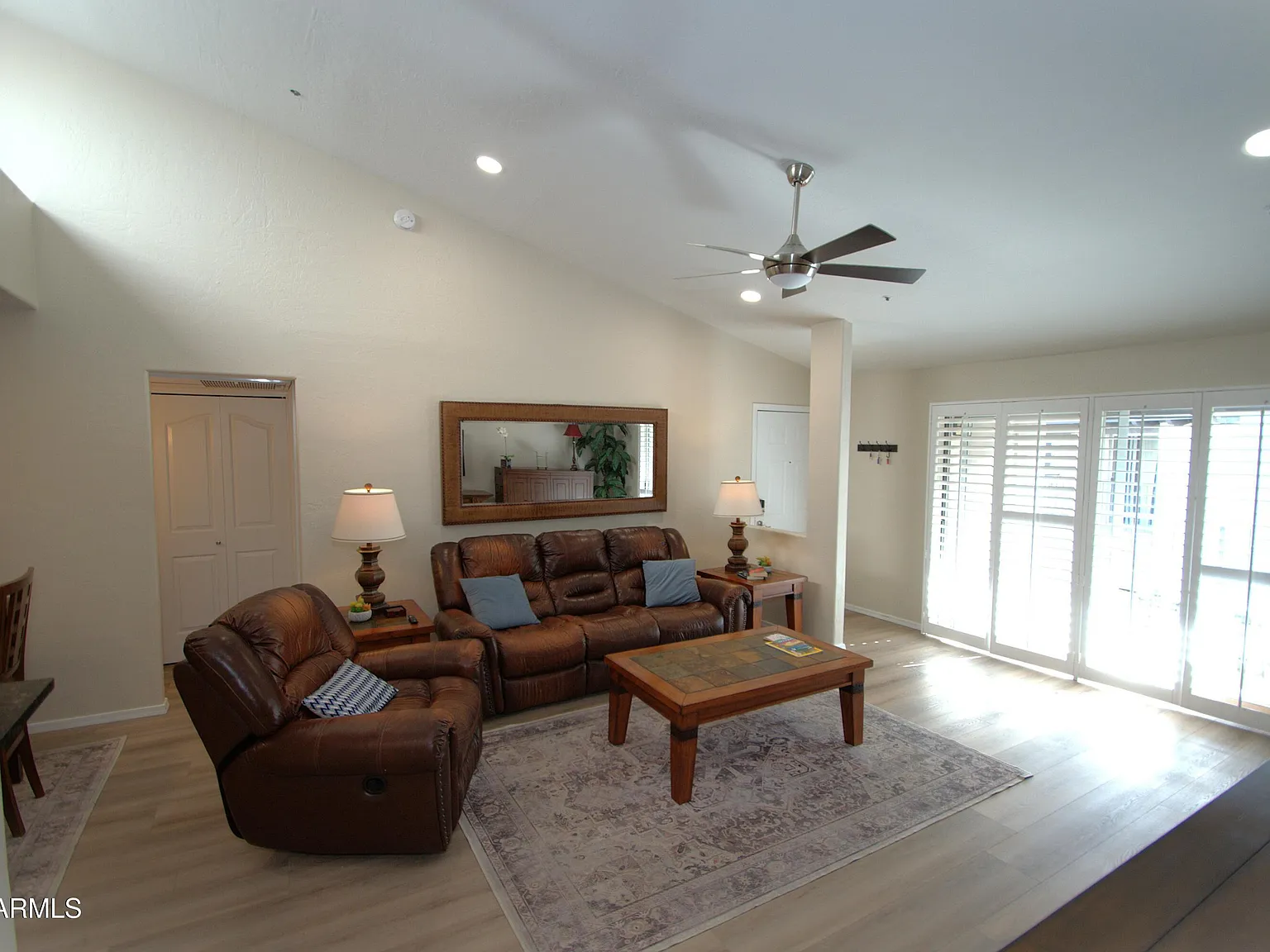 2 bed, 2.0 bath, 1029 sqft, $1,900 — Photo 3