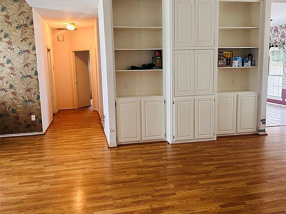 5th image of 705 Quail Walk