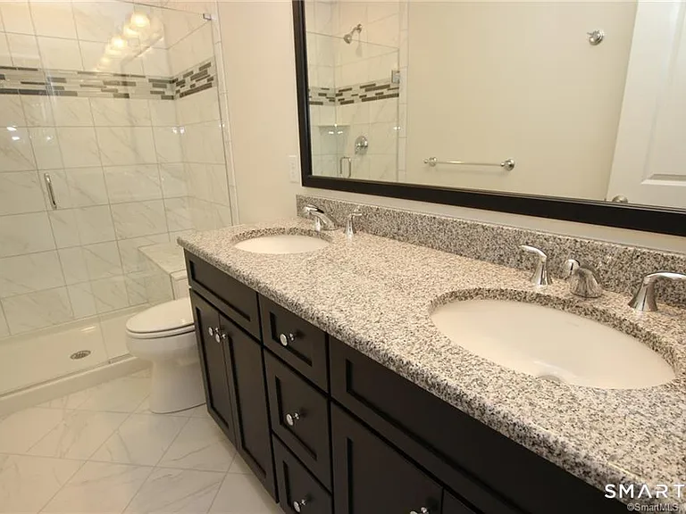 10 Moorland Dr #10 — Photo 9