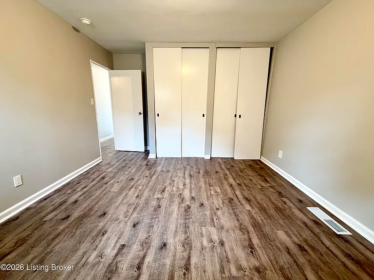 1529 Stonewall Way — Photo 8