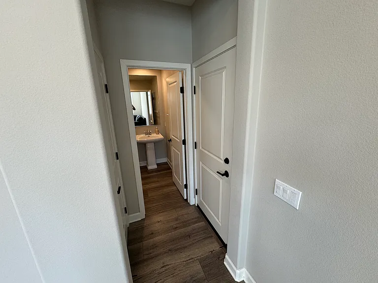 1180 Delpy View Point #1180 — Photo 16