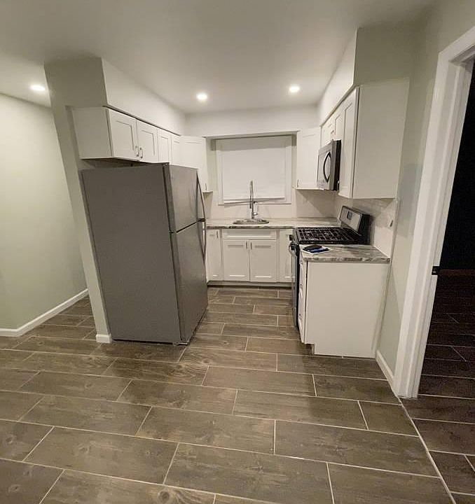 1st image of 19 Carnegie Ave