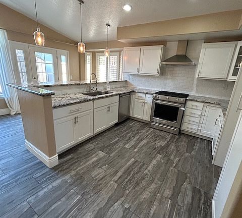 5th image of 2131 Saddleback Dr