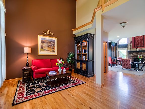 2nd image of 510 Mallard Point Dr