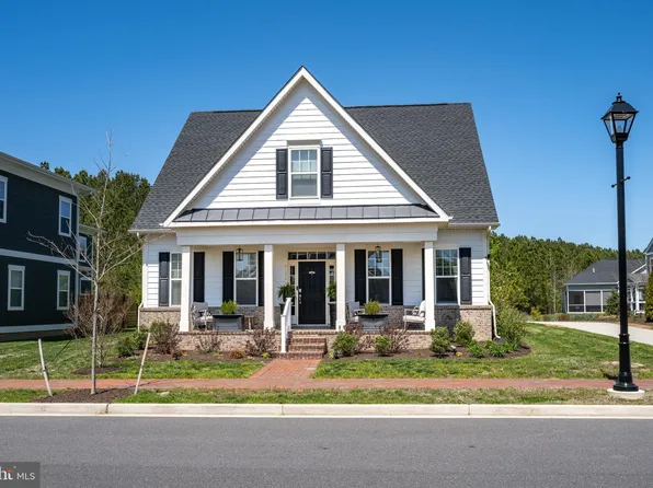 8134 Easton Village Dr, Easton, MD 21601