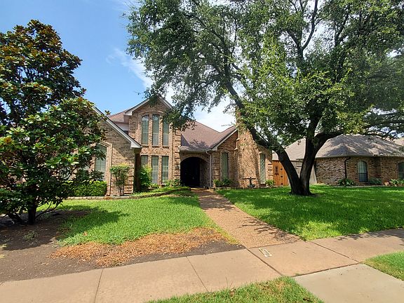 2nd image of 3421 Melanie Ln