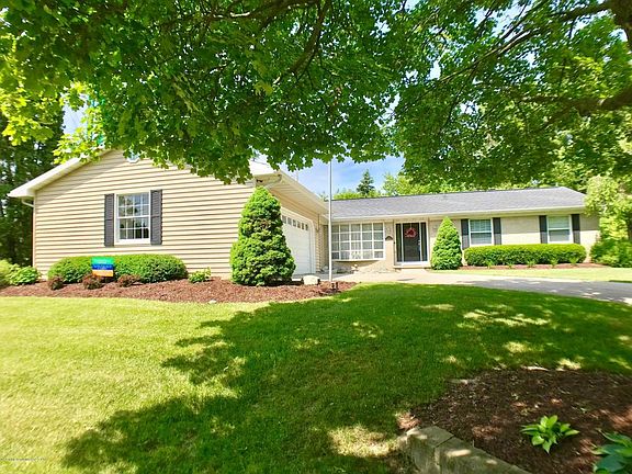 2nd image of 1085 Prescott Dr